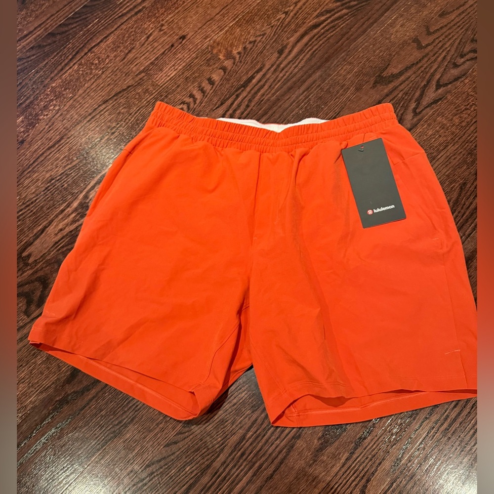 Lululemon Men’s 7 inch swim short